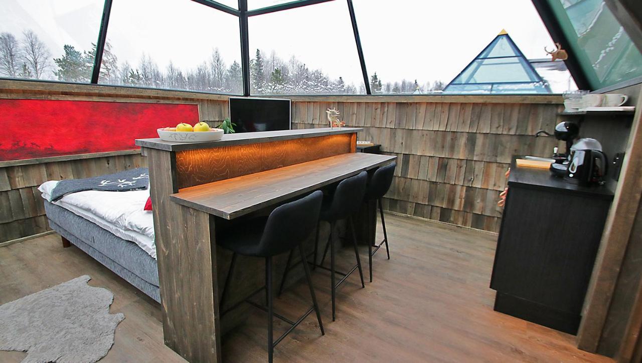 Aurora Pyramid Glass Igloos Köngäs Exterior foto